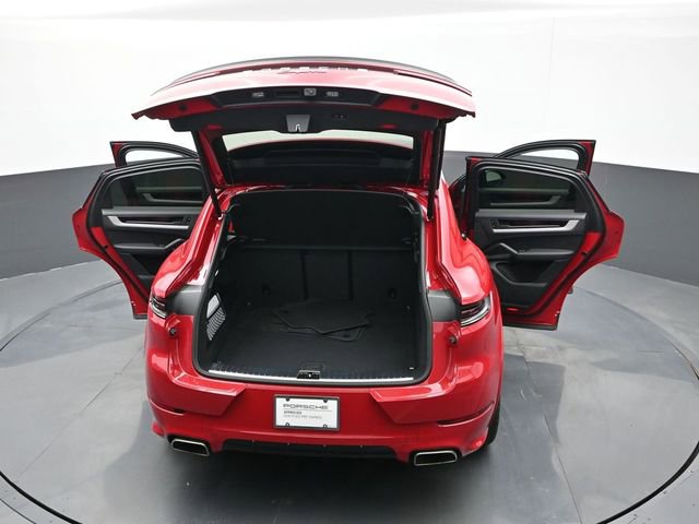 Used 2025 Porsche Cayenne Coupe image 27