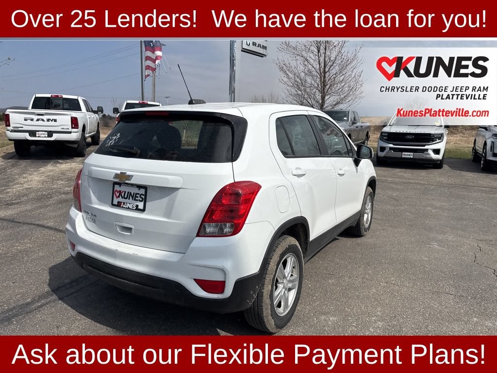 Used 2018 Chevrolet Trax LS AWD/4WD image 11