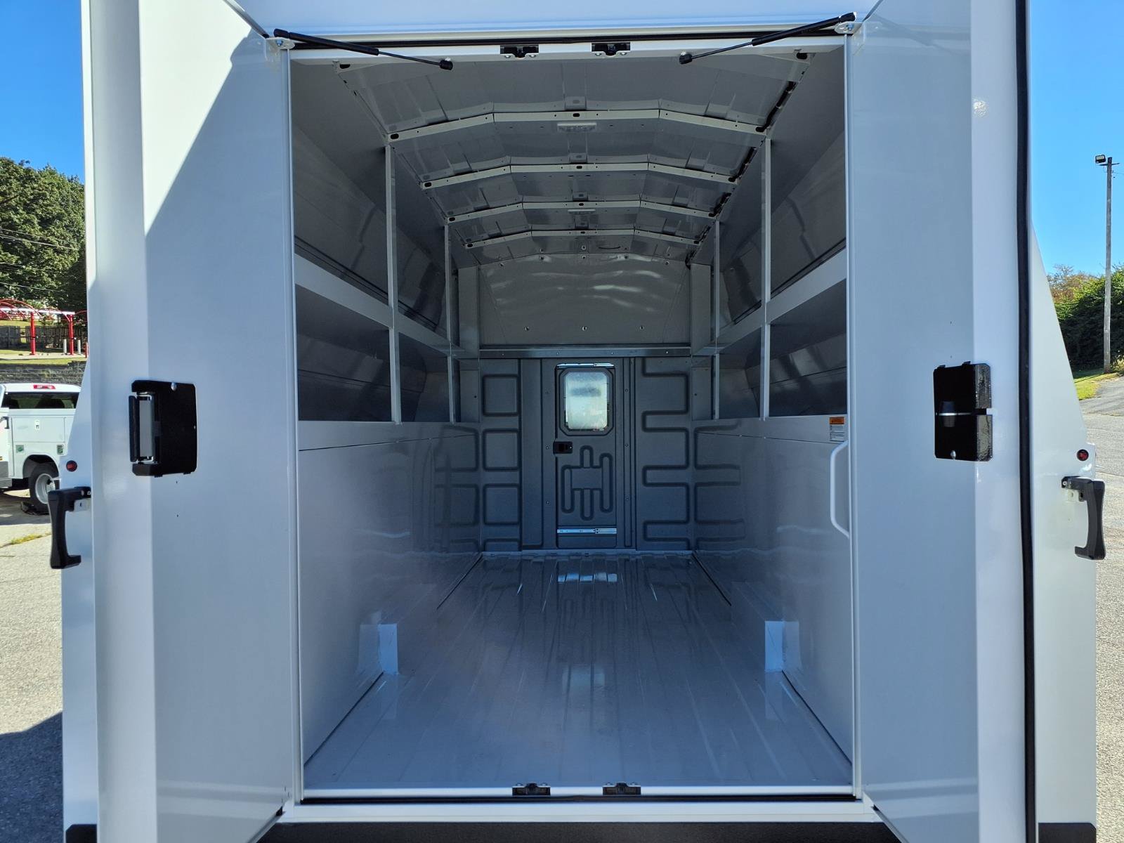 New 2026 GMC Savana 3500 w/ Power Convenience Package RWD image 4