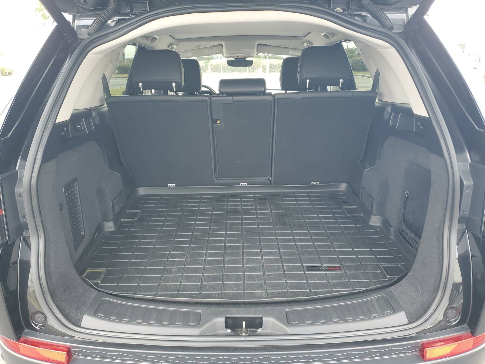 Used 2021 Land Rover Discovery Sport SE image 7