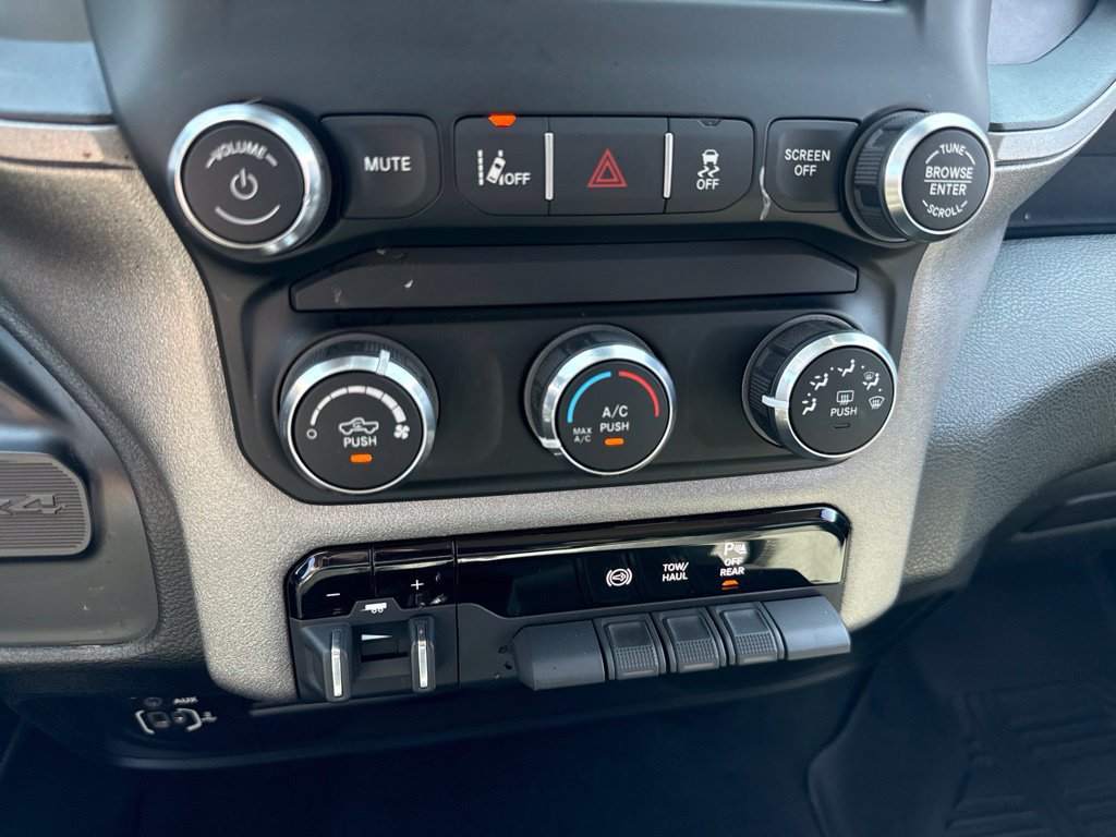 Certified 2020 RAM 2500 Tradesman w/ Safety Group AWD/4WD image 24