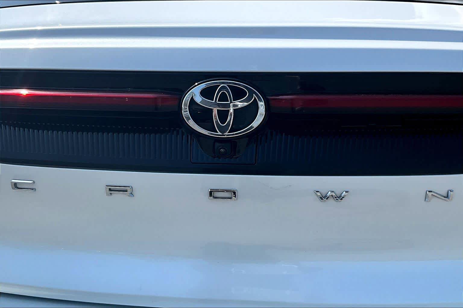 Used 2023 Toyota Crown AWD/4WD image 30