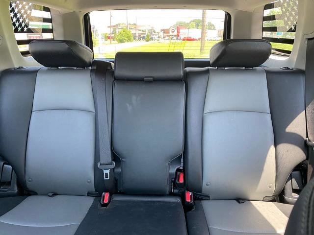 Used 2022 Toyota 4Runner SR5 Premium w/ Moonroof Package AWD/4WD image 25