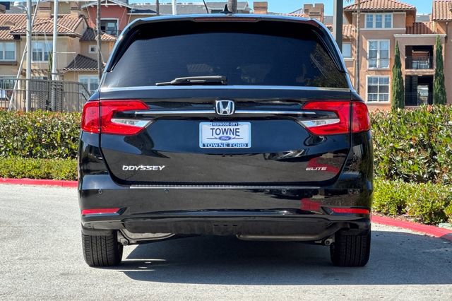 Used 2024 Honda Odyssey Elite image 5