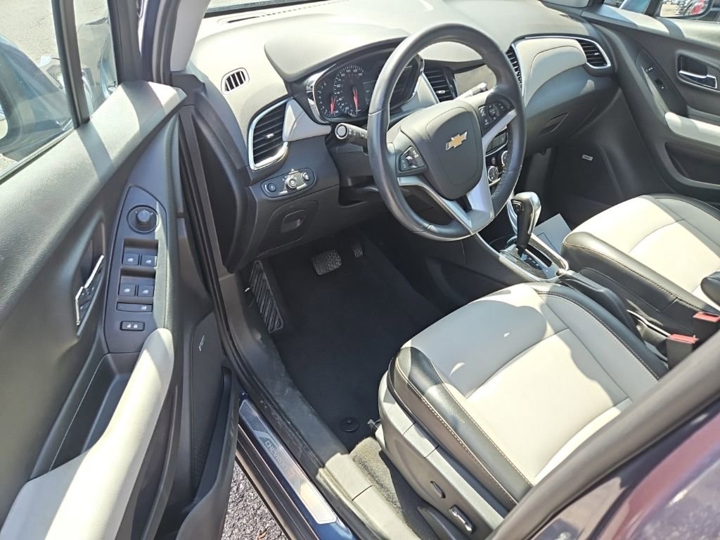Used 2019 Chevrolet Trax Premier AWD/4WD image 6