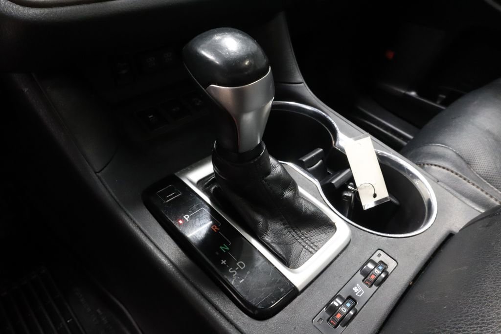 Used 2019 Toyota Highlander Limited AWD/4WD image 34