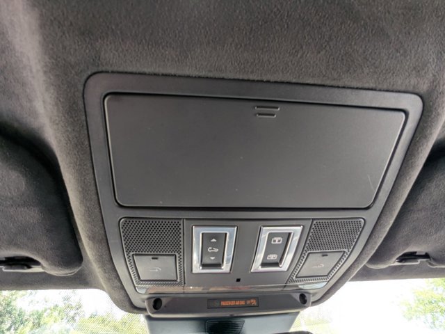 Used 2020 Jaguar F-PACE R-Sport AWD/4WD image 12