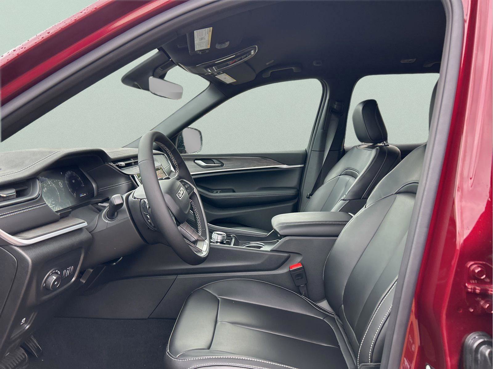 Used 2026 Jeep Grand Cherokee Limited image 25