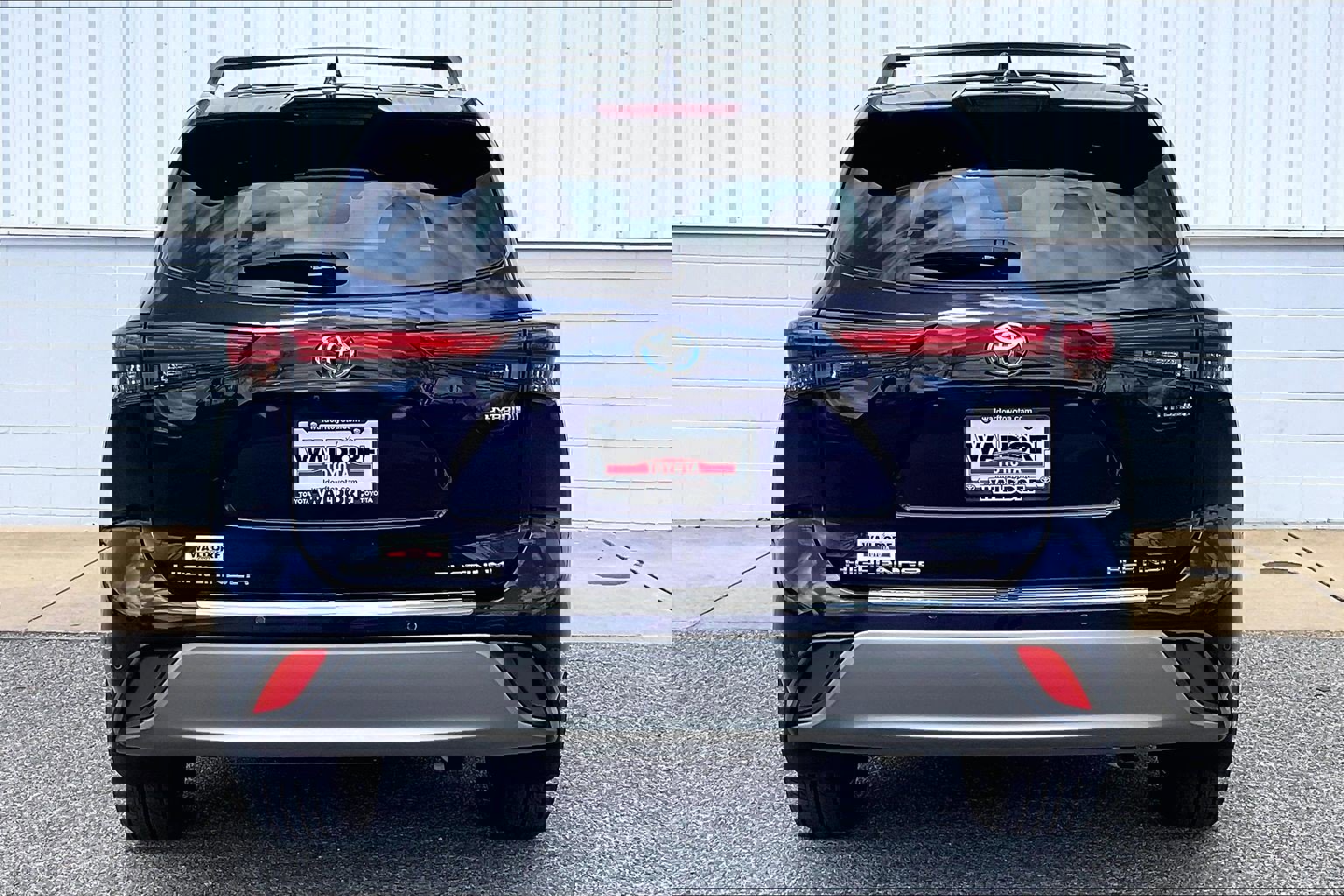 Used 2023 Toyota Highlander Platinum image 5