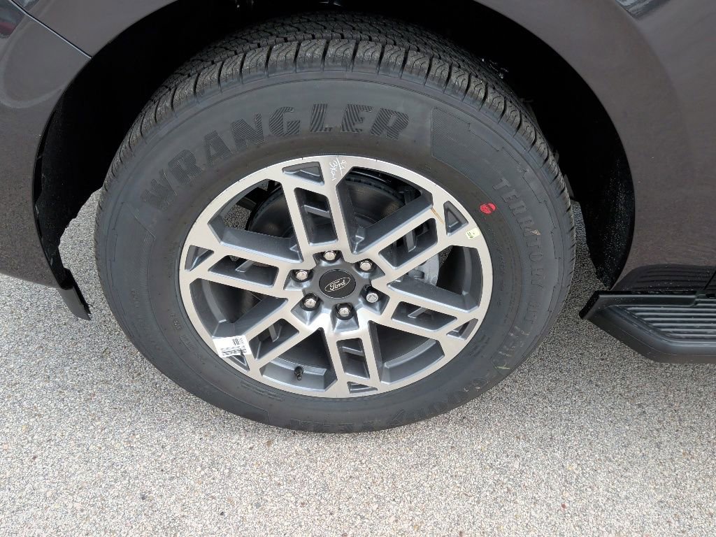 New 2026 Ford Expedition Max Active RWD image 48