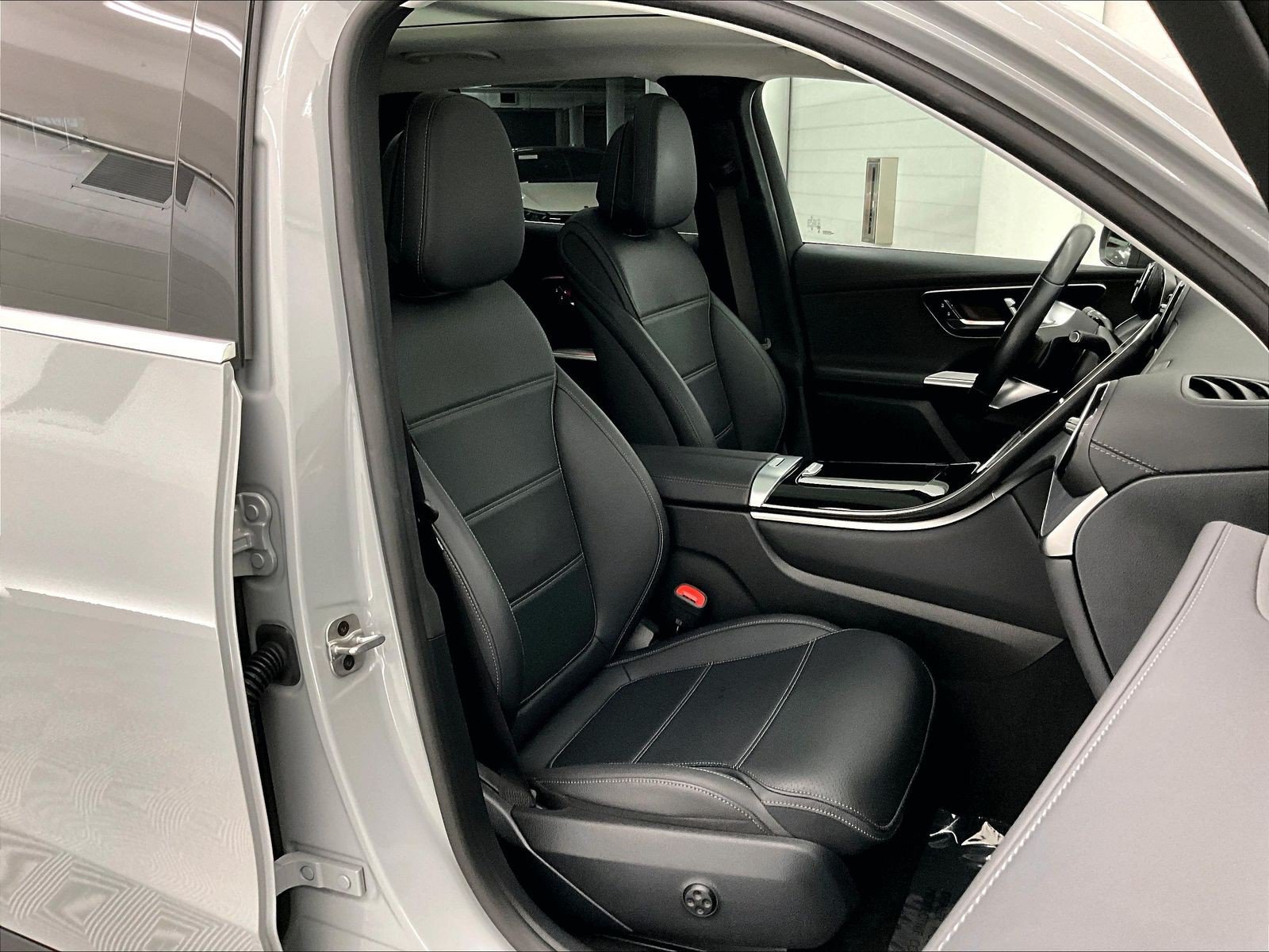 Certified 2025 Mercedes-Benz GLC 350e 4MATIC image 6