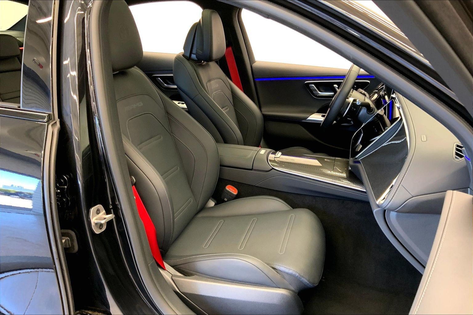 Used 2025 Mercedes-Benz E 53 AMG e 4MATIC Sedan image 17