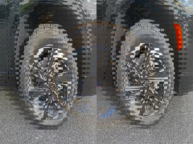 New 2026 Buick Enclave Sport Touring w/ LPO, Floor Liner Package image 6