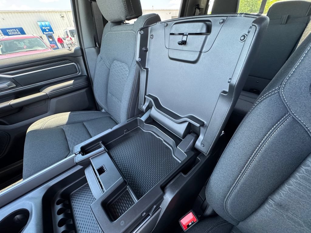 New 2026 RAM 1500 Big Horn AWD/4WD image 31