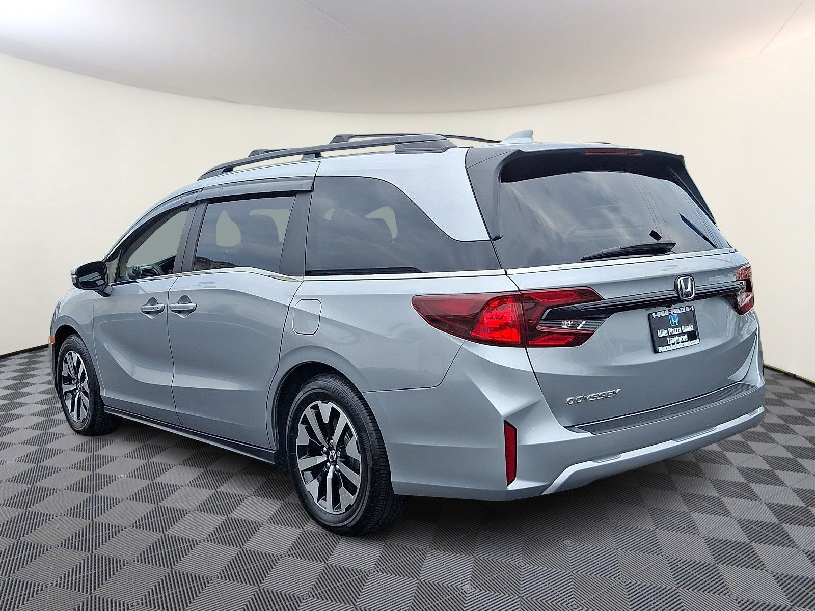 Used 2026 Honda Odyssey EX-L image 5