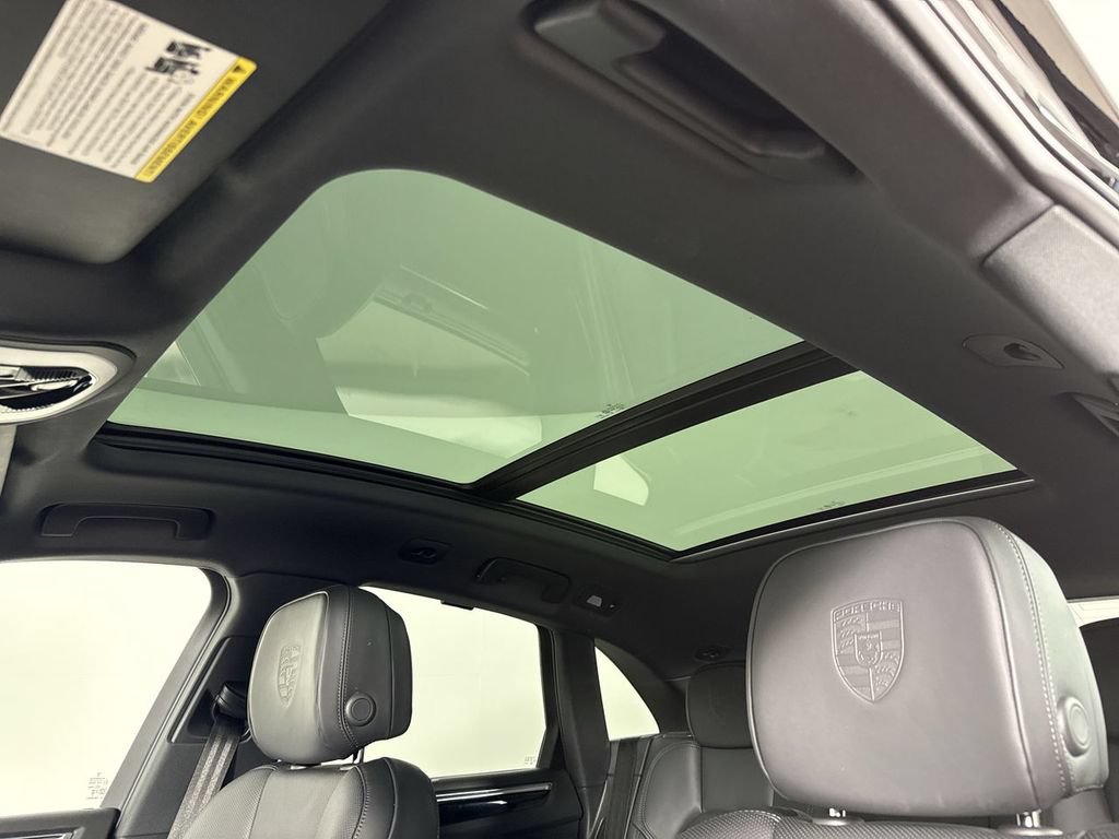 New 2026 Porsche Macan AWD/4WD image 41