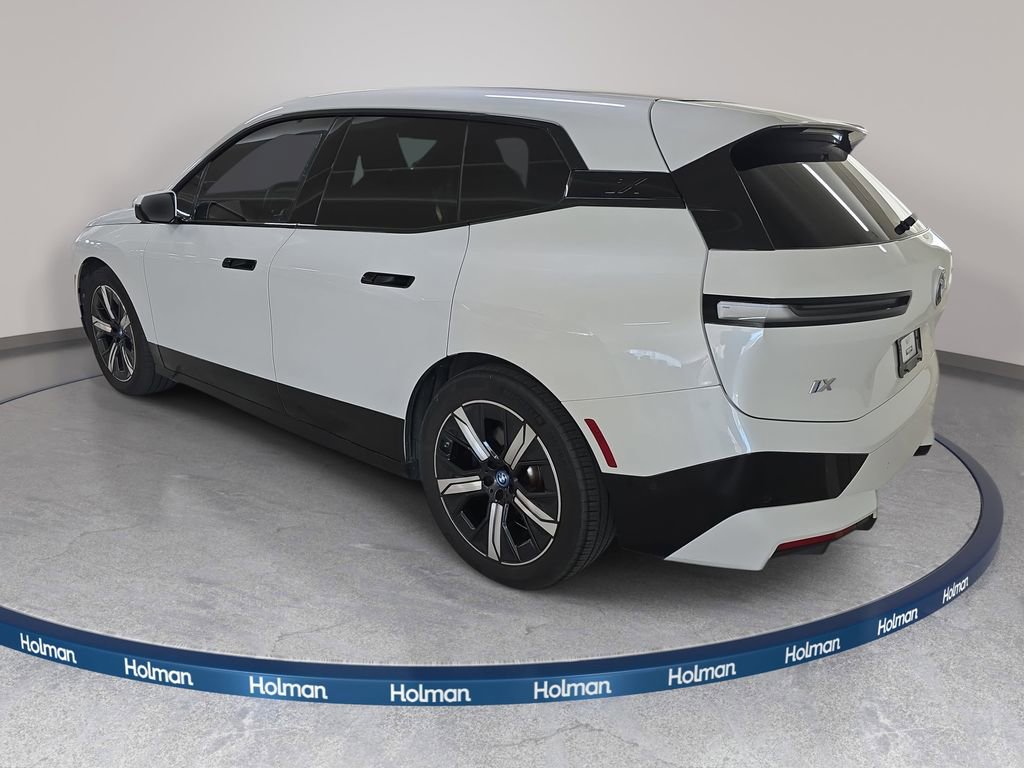 Certified 2023 BMW iX xDrive50 w/ Premium Package image 9