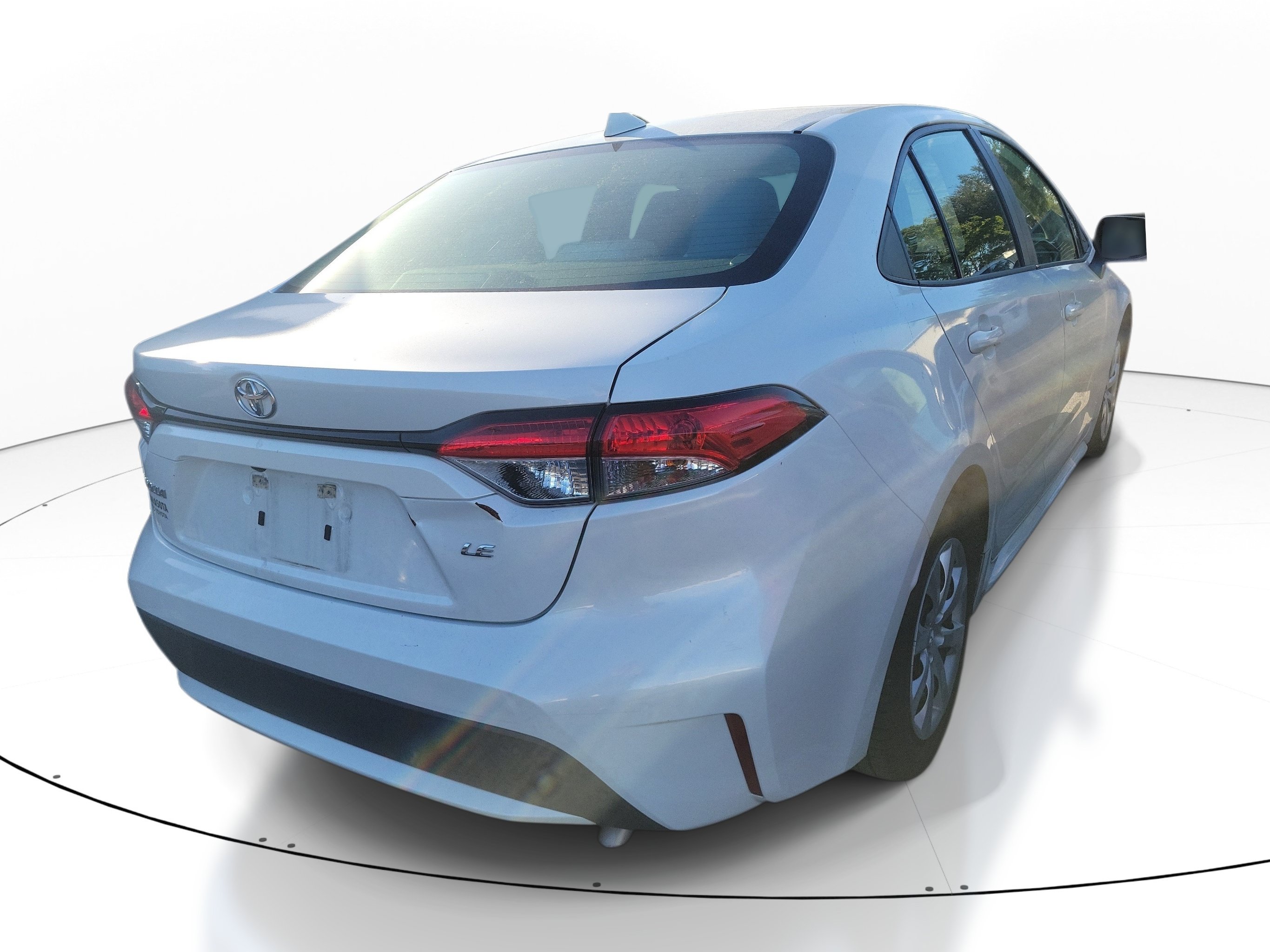 Used 2020 Toyota Corolla LE FWD image 9