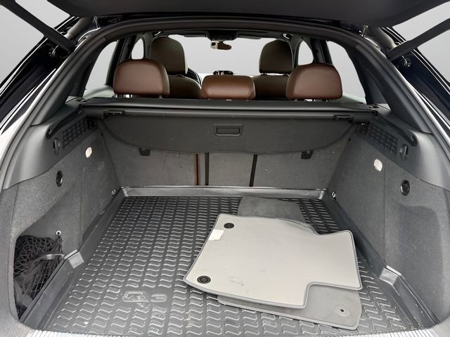 Used 2018 Audi Q3 2.0T Premium Plus w/ Premium Plus Package image 9