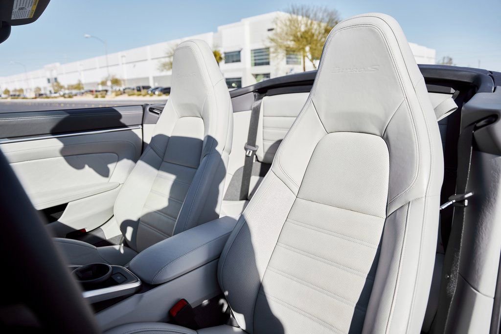 Used 2022 Porsche 911 Turbo S image 39