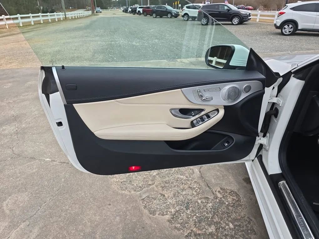 Used 2017 Mercedes-Benz C 300 4MATIC Cabriolet image 40