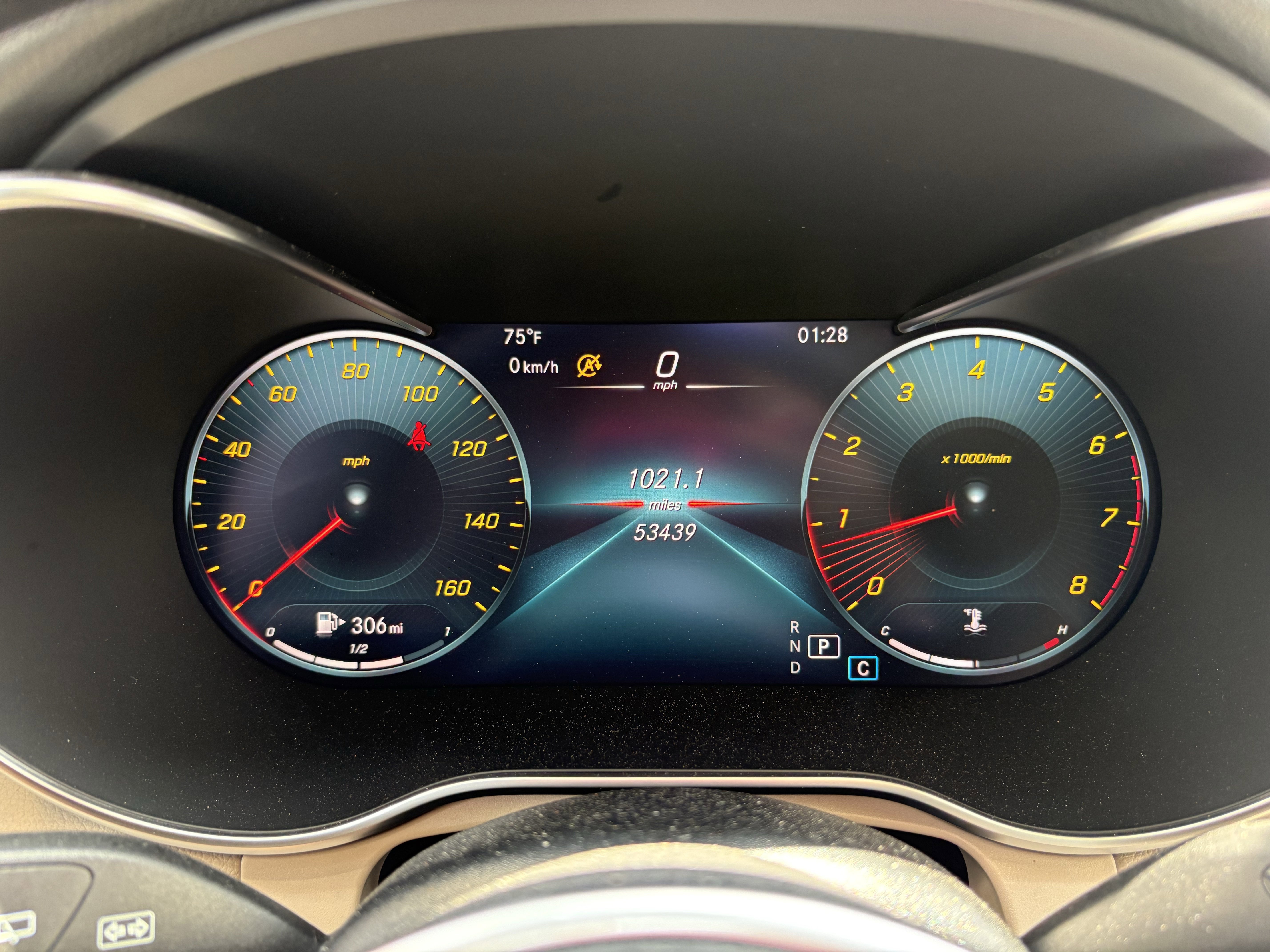 Used 2021 Mercedes-Benz GLC 300 4MATIC w/ Premium Package image 21