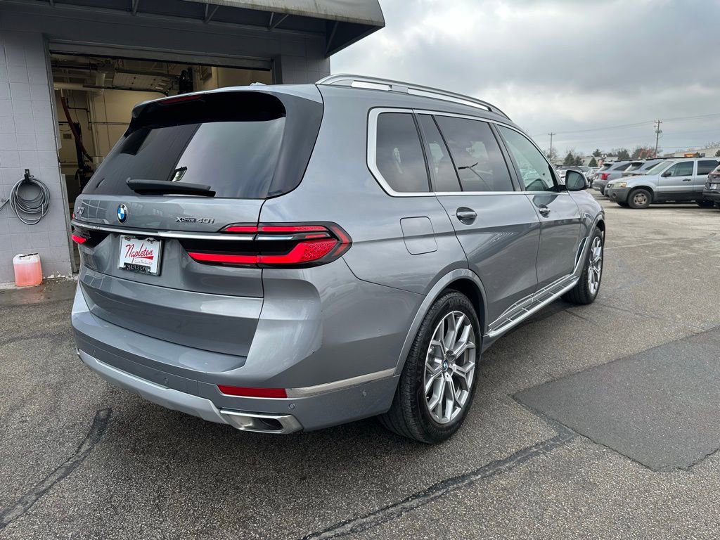 Used 2024 BMW X7 xDrive40i AWD/4WD image 7