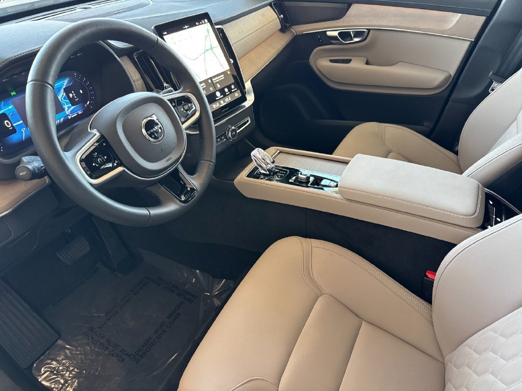 Certified 2026 Volvo XC90 B6 Plus AWD/4WD image 9
