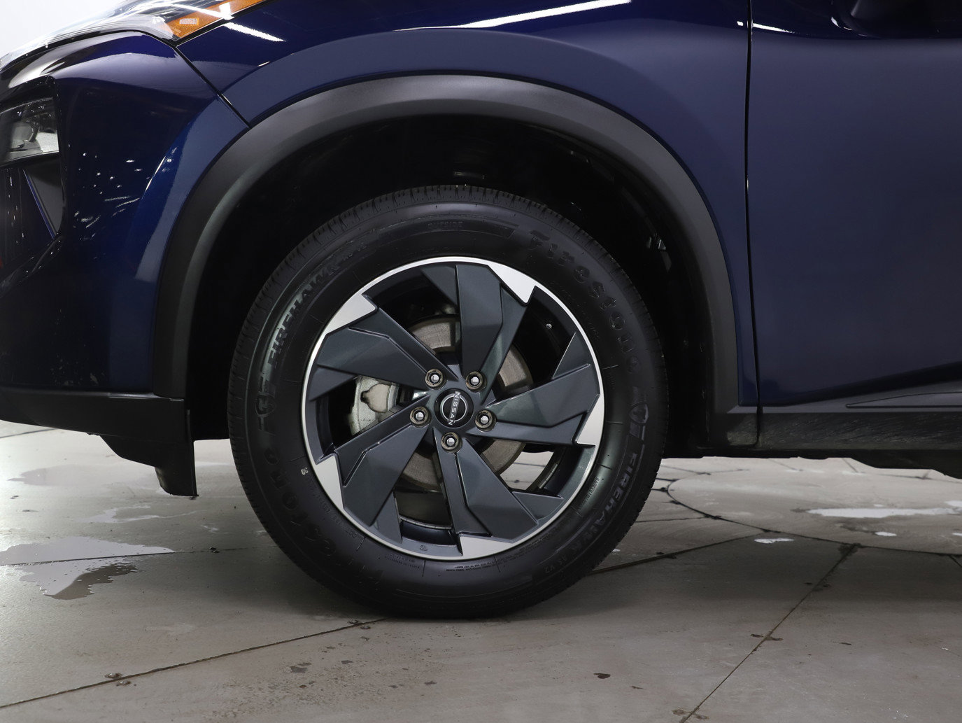 Used 2025 Nissan Rogue SV AWD/4WD image 30