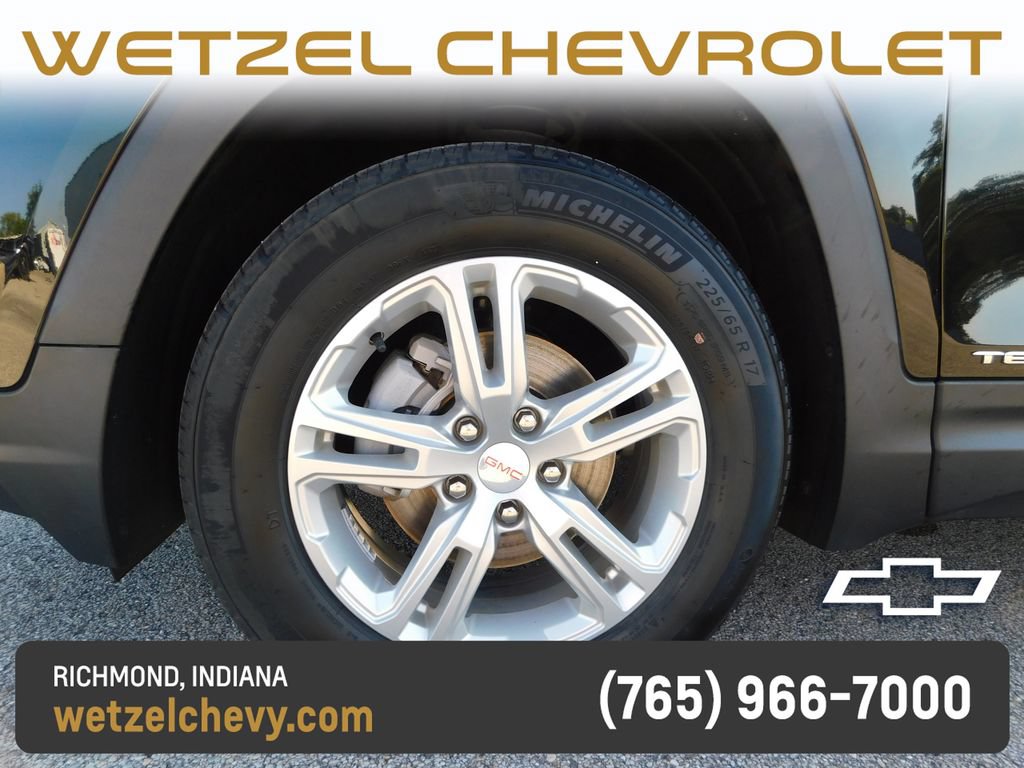 Used 2023 GMC Terrain SLE w/ Driver Convenience Package FWD image 10