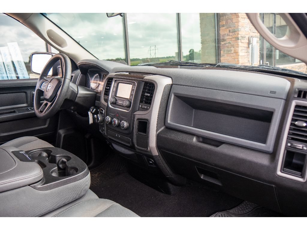 Used 2018 RAM 1500 Express w/ Express Value Package AWD/4WD image 15