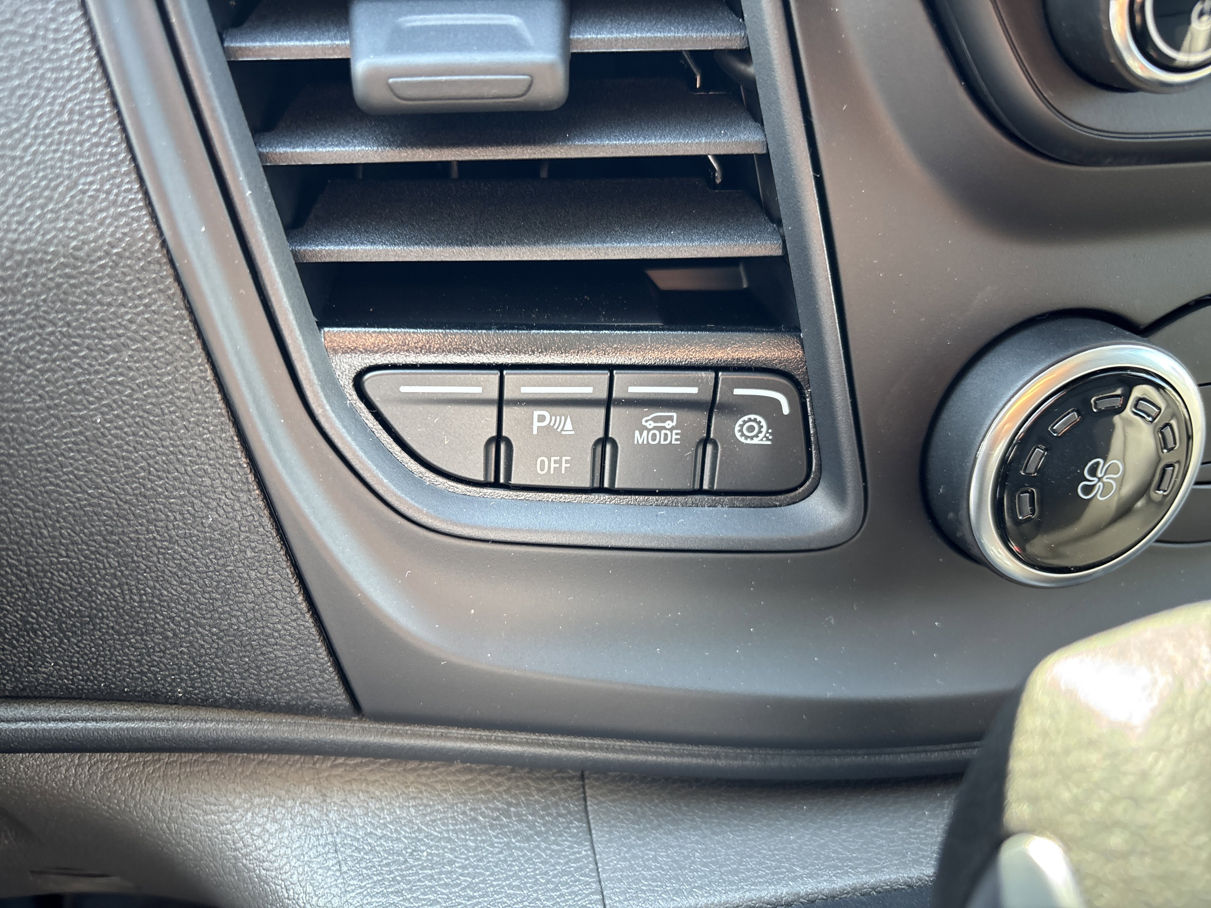 New 2025 Ford Transit 150 Low Roof AWD w/ Load Area Protection Package image 28