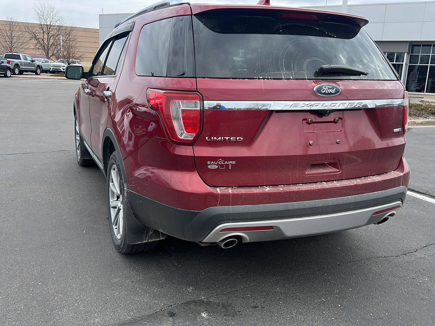 Used 2017 Ford Explorer Limited w/ Equipment Group 303A image 8