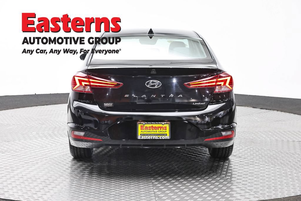 Used 2020 Hyundai Elantra Limited w/ Winter Weather Package FWD image 6