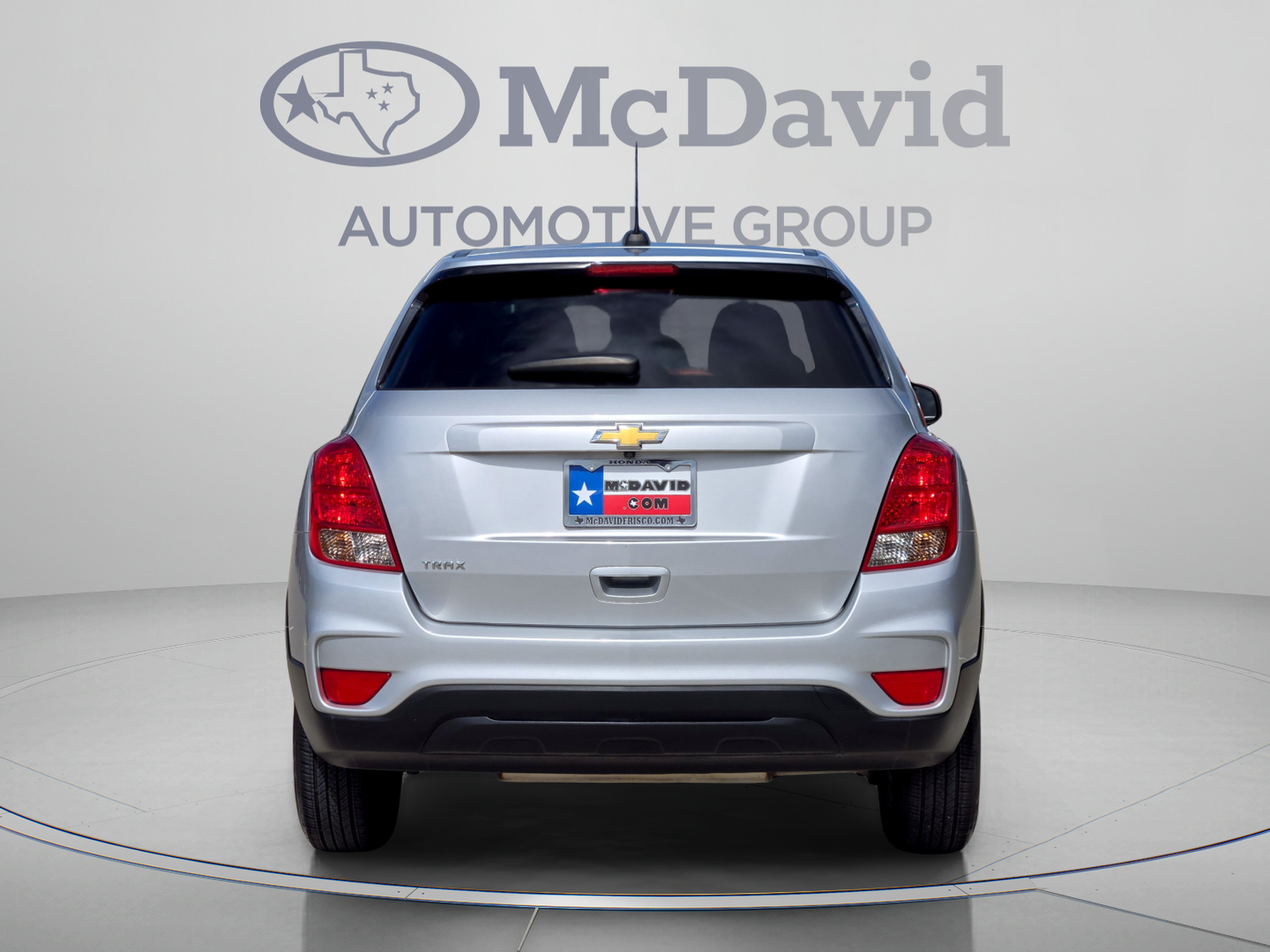 Used 2022 Chevrolet Trax LS w/ Tint and Cruise Package FWD image 5