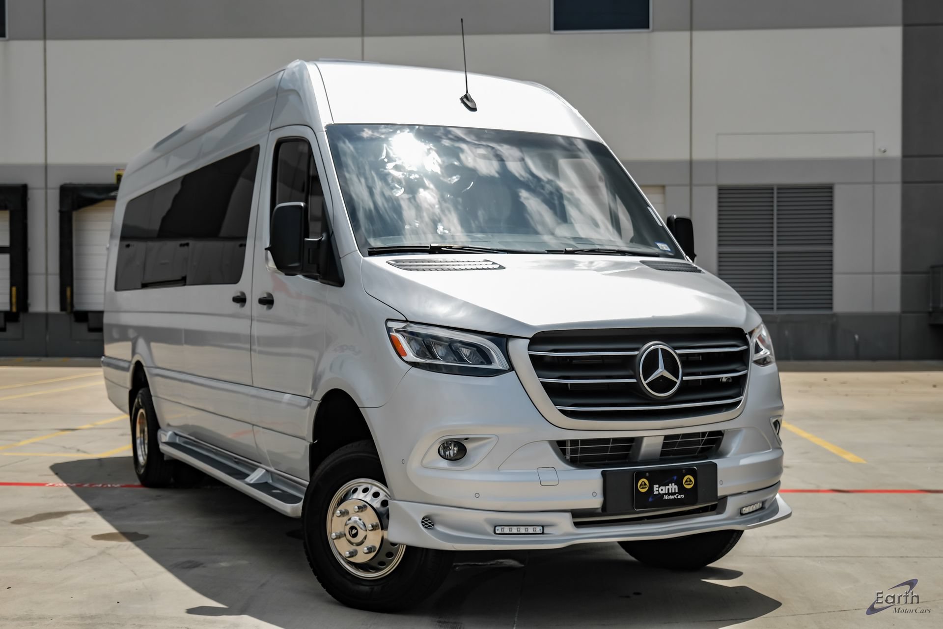 Used 2023 Mercedes-Benz Sprinter 3500 image 22