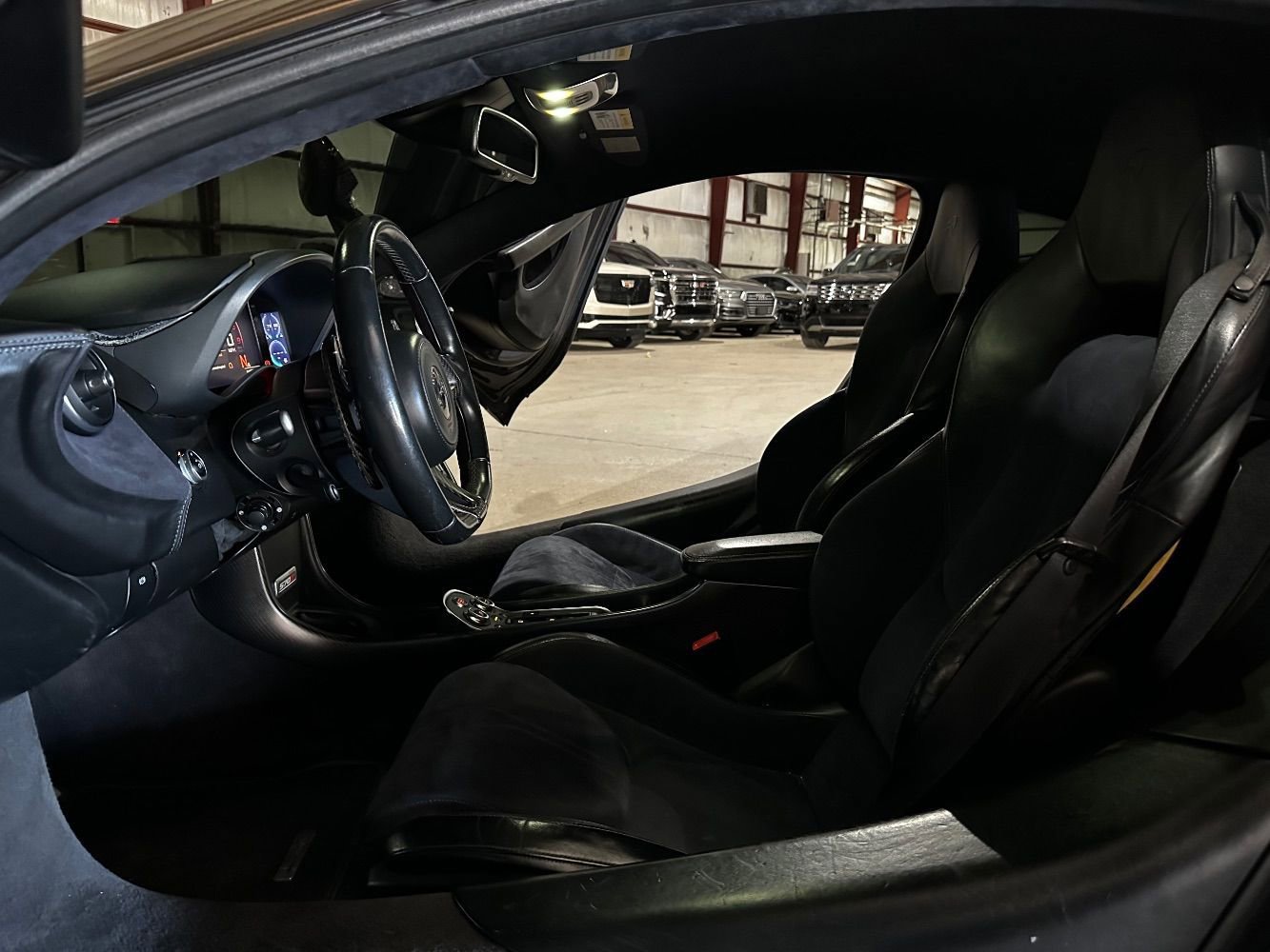Used 2016 McLaren 570S Coupe image 20