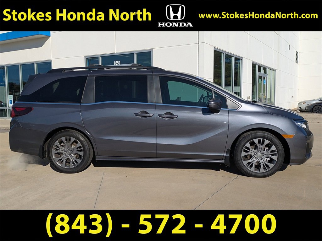 Certified 2025 Honda Odyssey Touring image 3