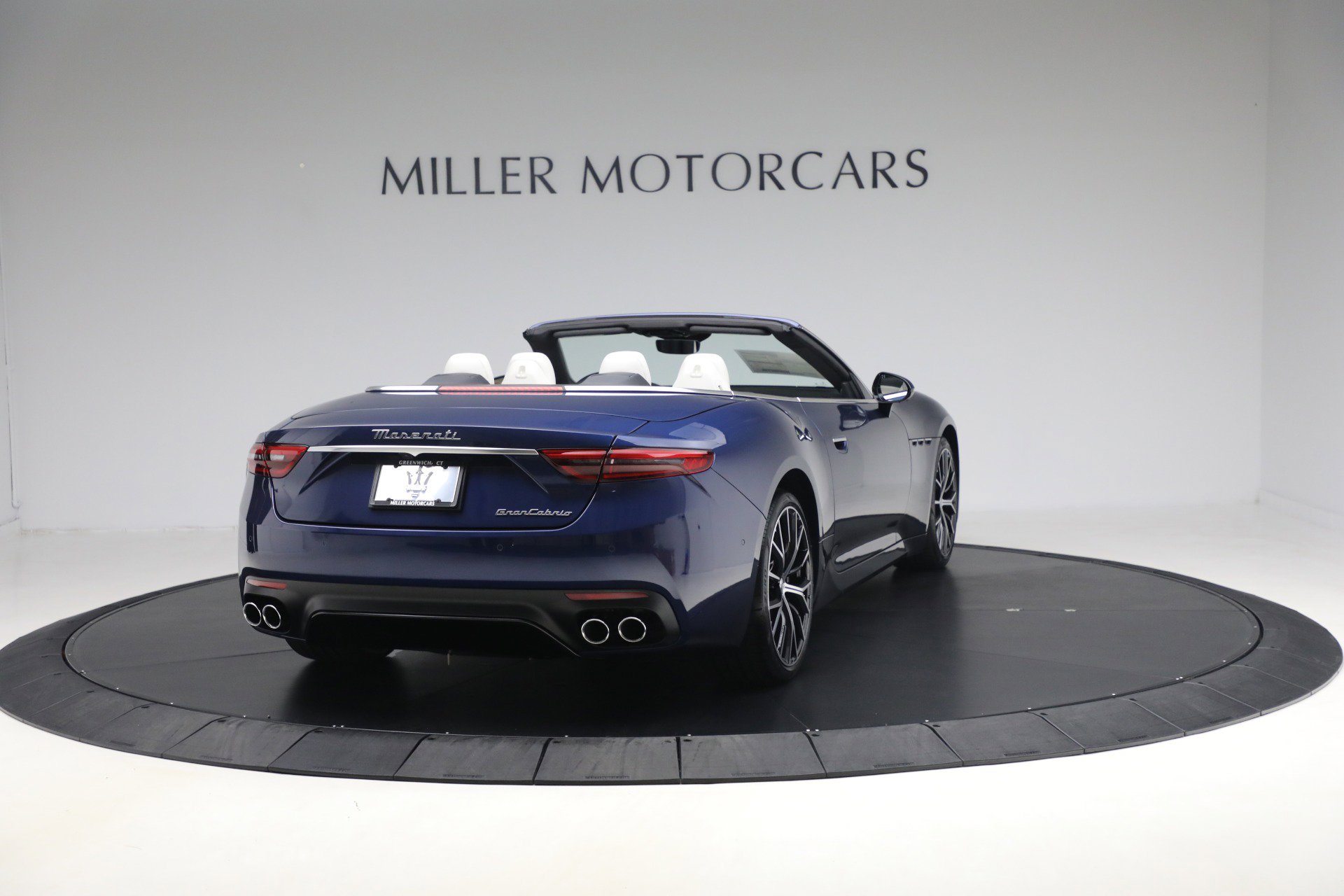 New 2026 Maserati GranCabrio Modena image 5