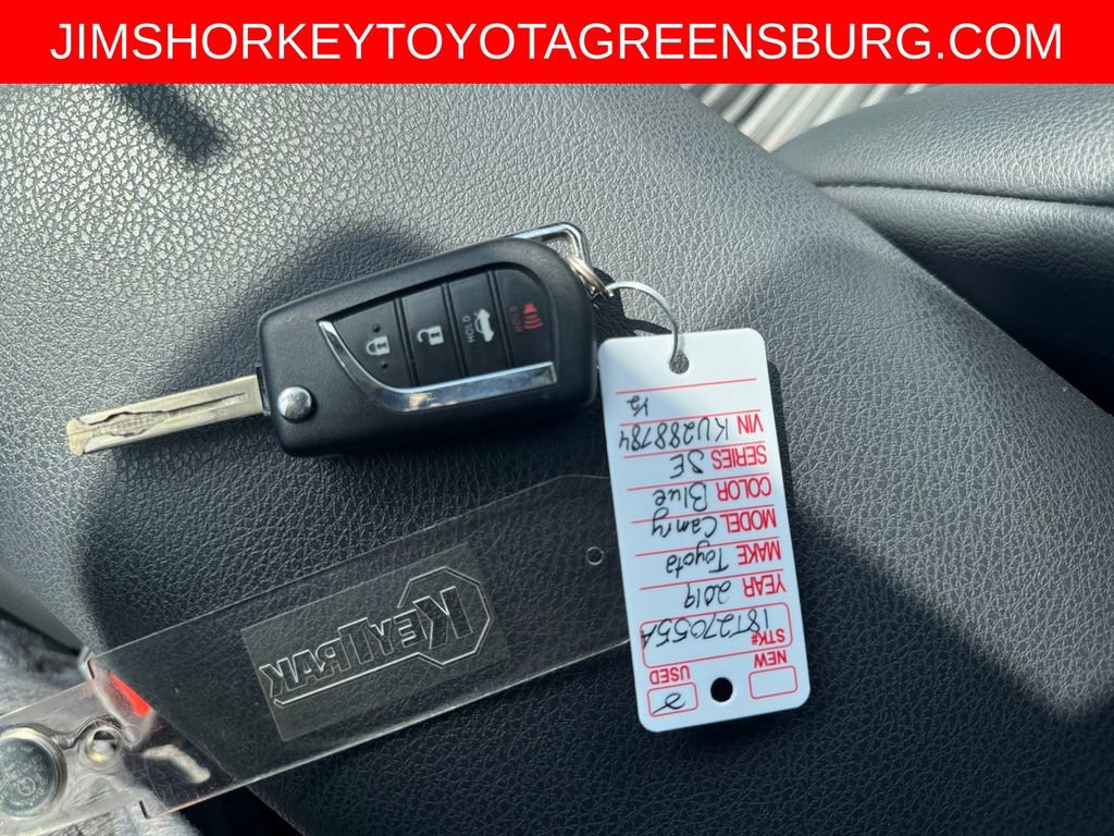 Used 2019 Toyota Camry SE FWD image 32