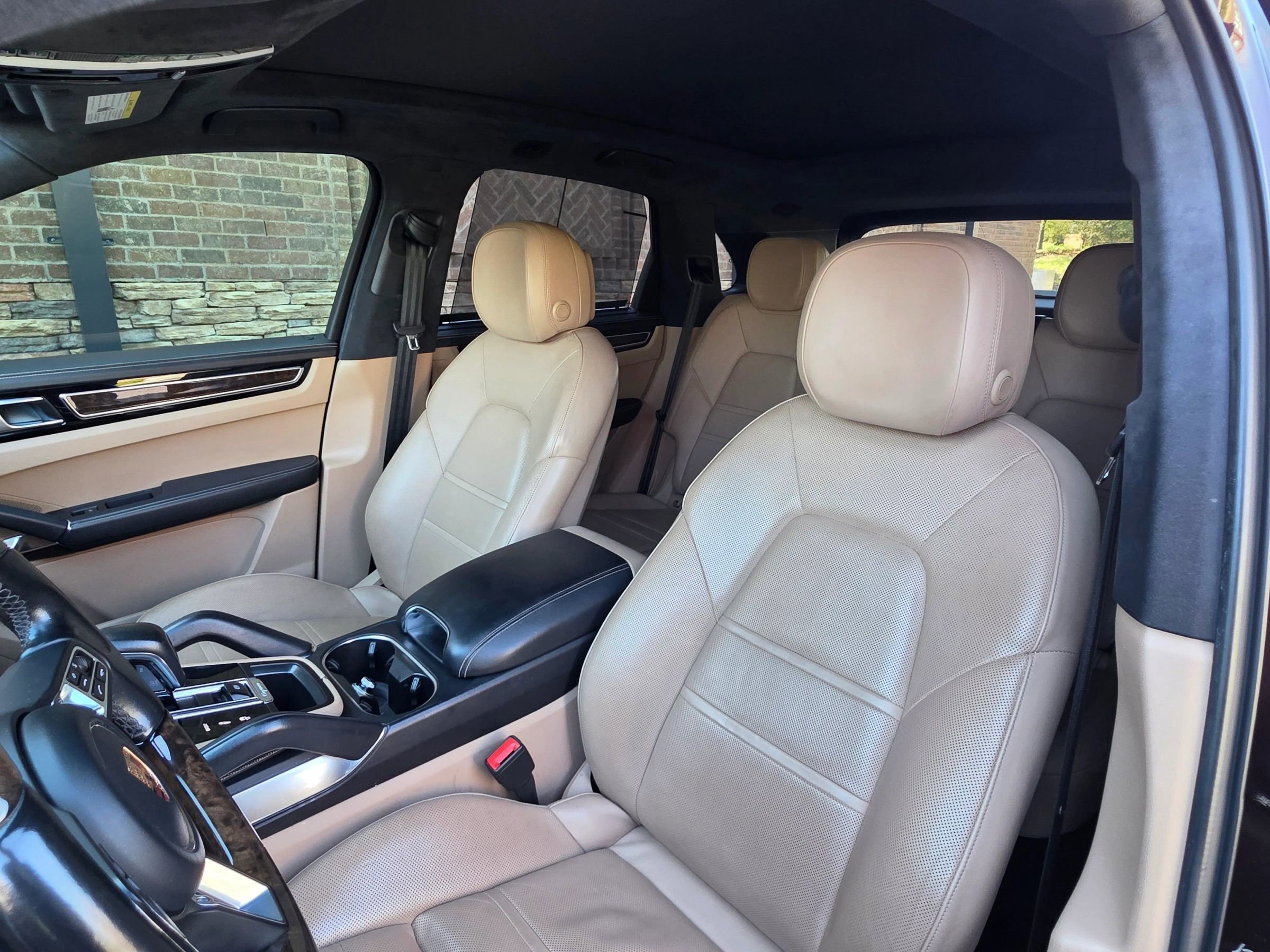 Used 2019 Porsche Cayenne Turbo AWD/4WD image 35