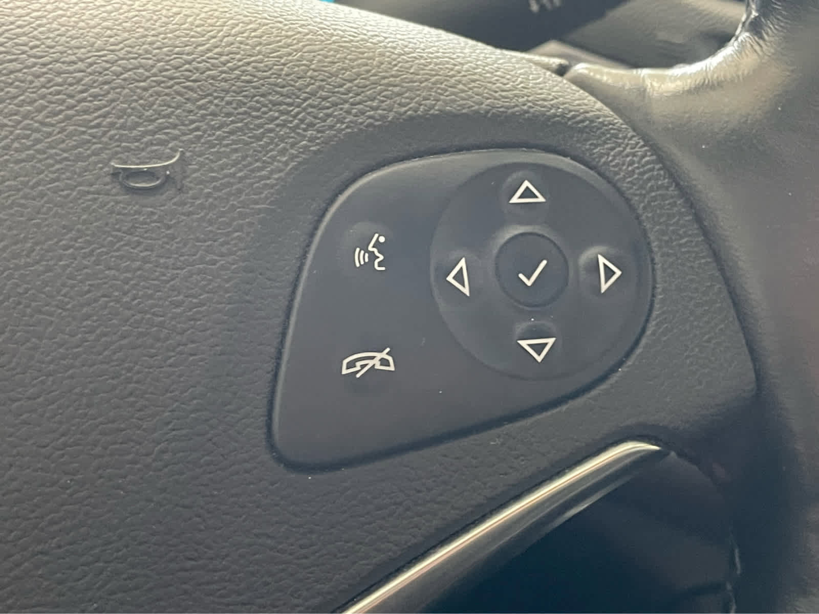 Used 2018 Chevrolet Impala LT w/ LT Convenience Package FWD image 26