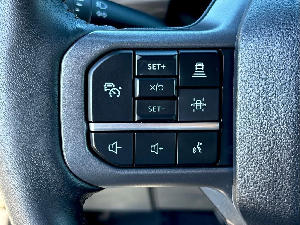 Used 2024 Ford F150 Lariat w/ FX4 Off-Road Package image 19