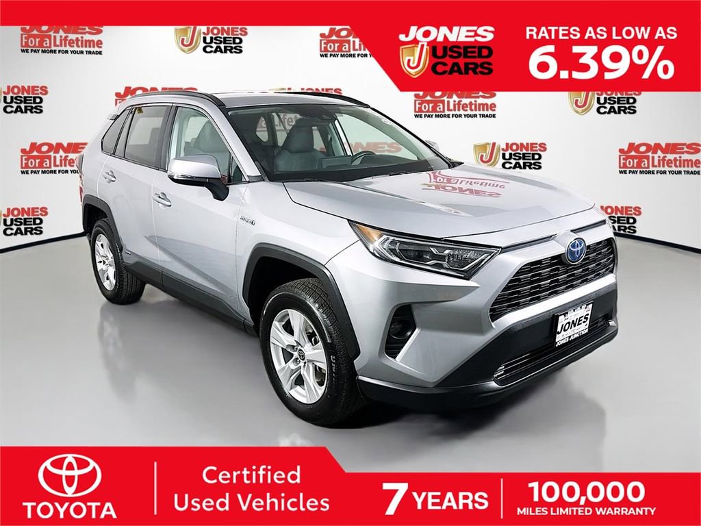Certified 2021 Toyota RAV4 XLE w/ Convenience Package image 1