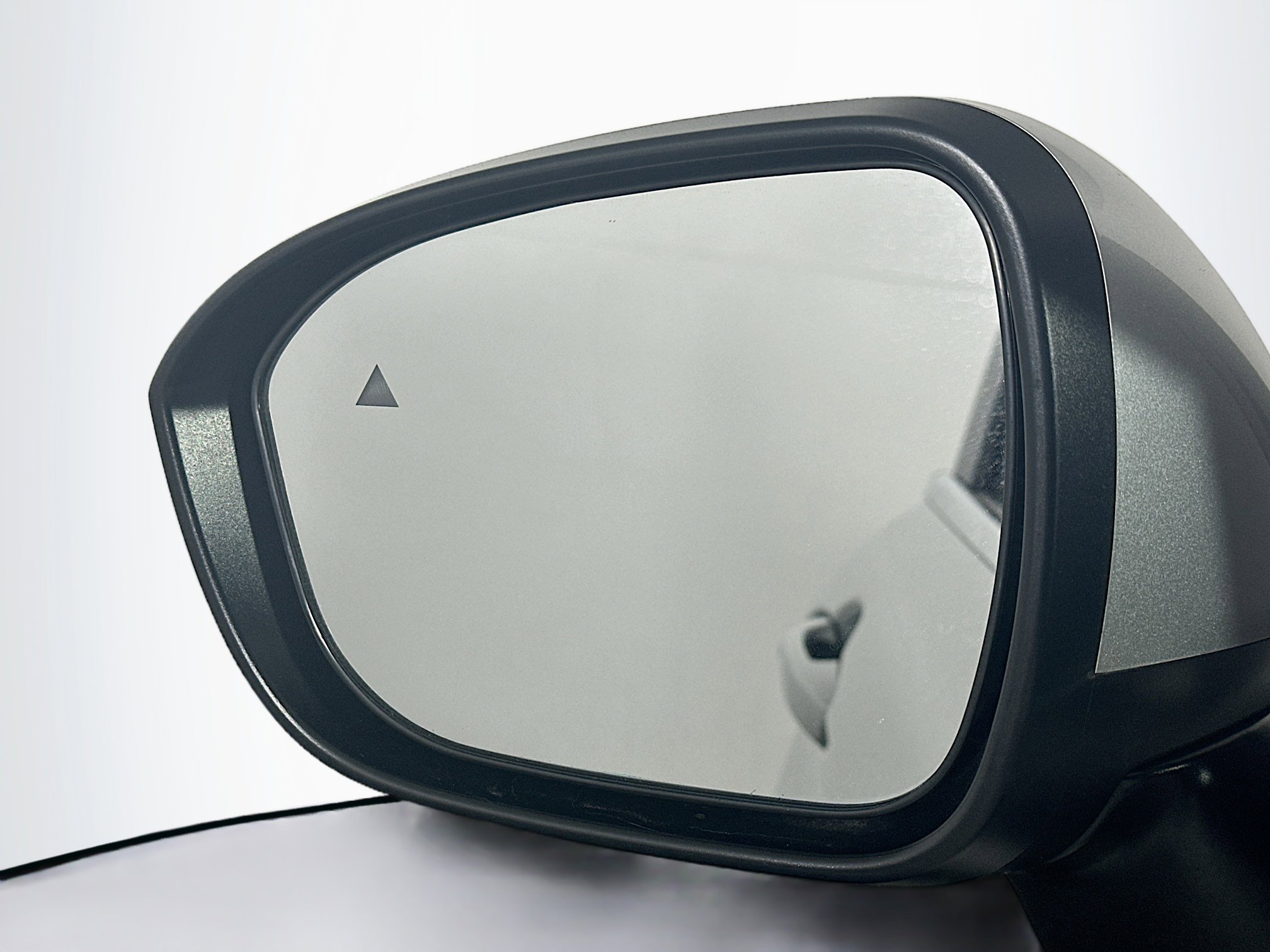 Used 2025 Mitsubishi Outlander SE image 16