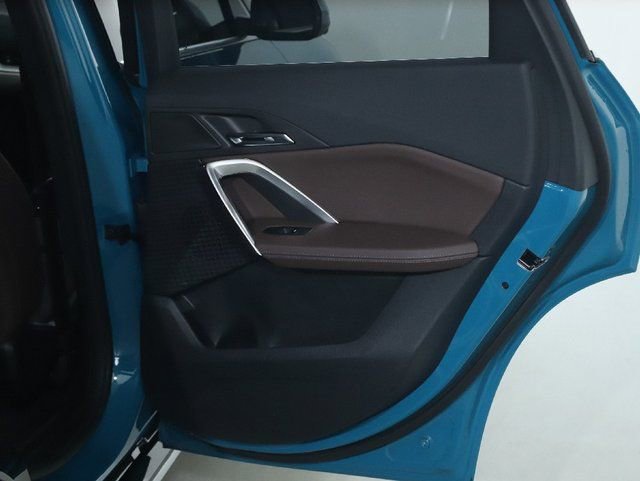 Used 2025 BMW X1 xDrive28i AWD/4WD image 42