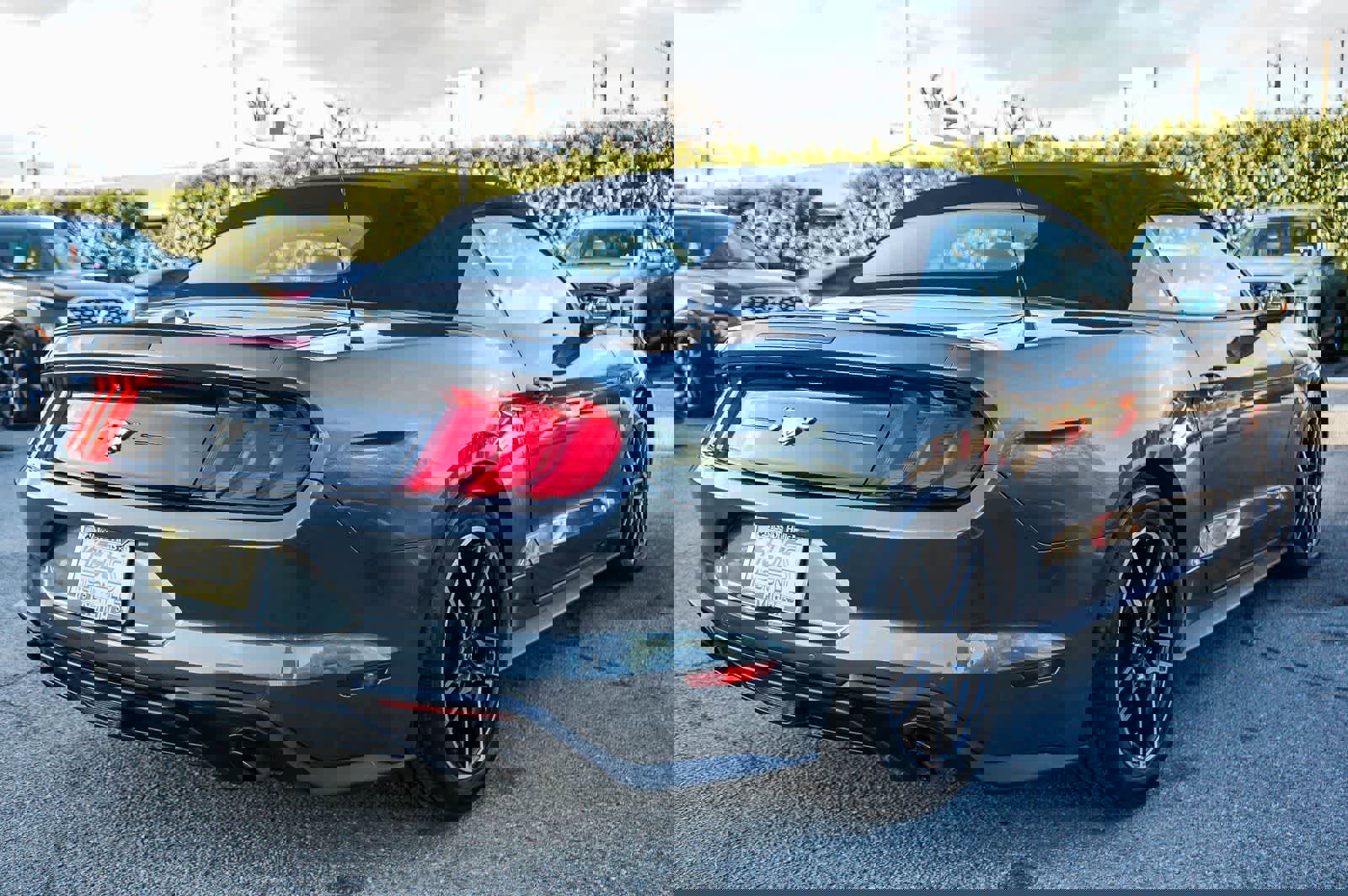 Used 2020 Ford Mustang Premium image 8