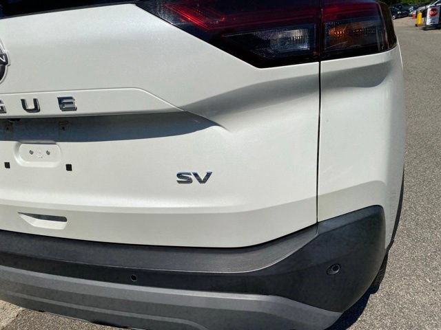 Used 2023 Nissan Rogue SV FWD image 9