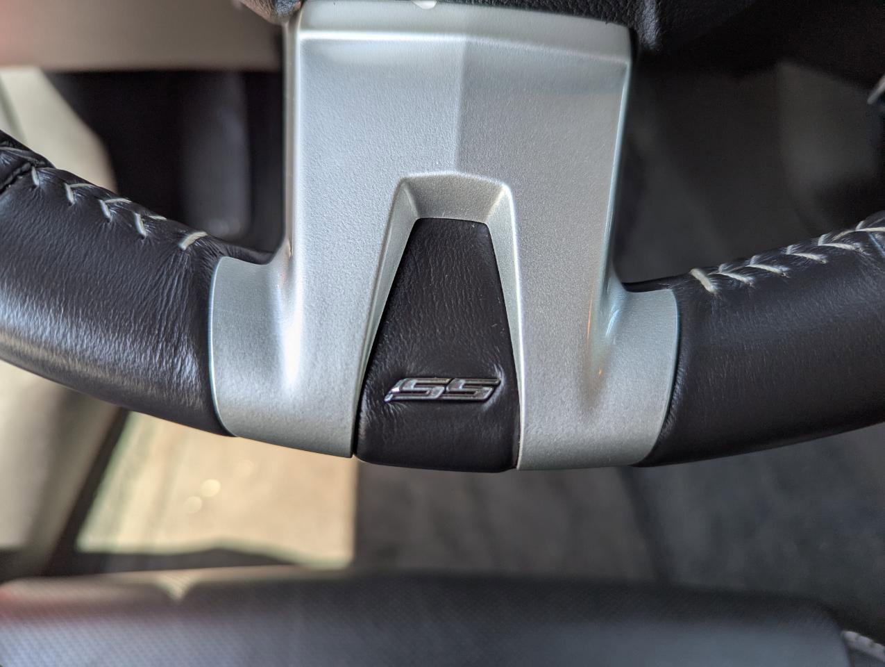 Used 2010 Chevrolet Camaro SS w/ LPO, Ground Effects Package RWD image 17