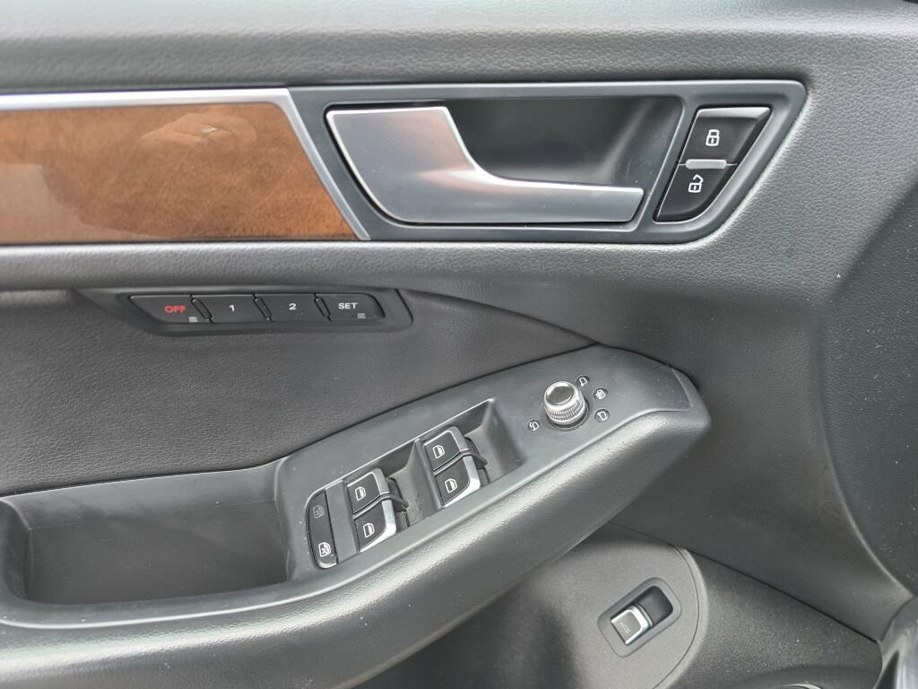 Used 2016 Audi Q5 2.0T Premium Plus w/ Technology Package image 17